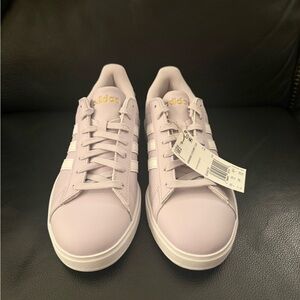 Brand New Adidas Women's Grand Court 2.0 / Womens 7